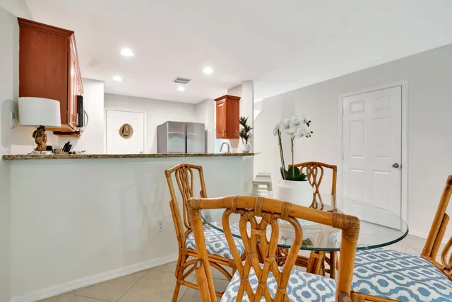 Residence photo 9