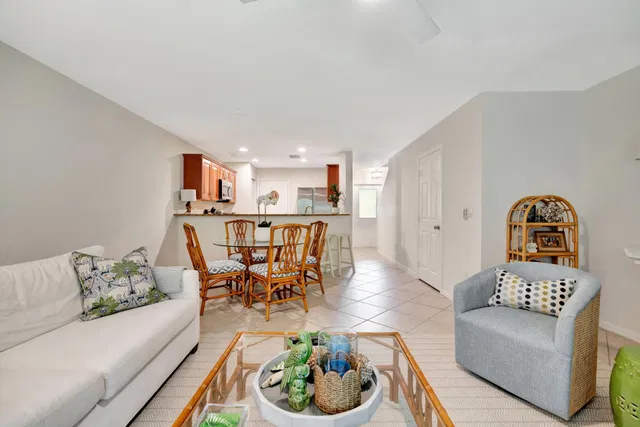 Residence photo 18