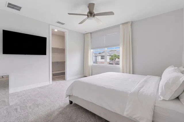 Residence photo 19