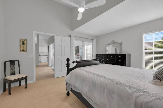 Residence photo 6