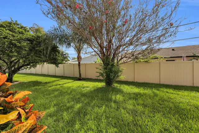 Residence photo 24