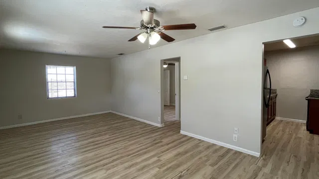 Residence photo 10
