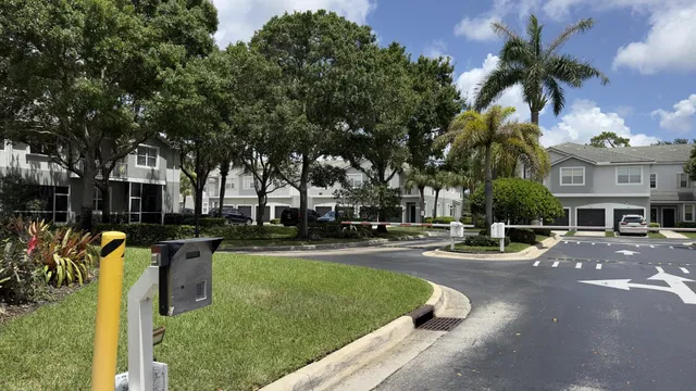 Residence photo 5