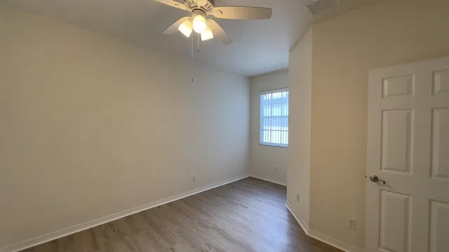 Residence photo 23
