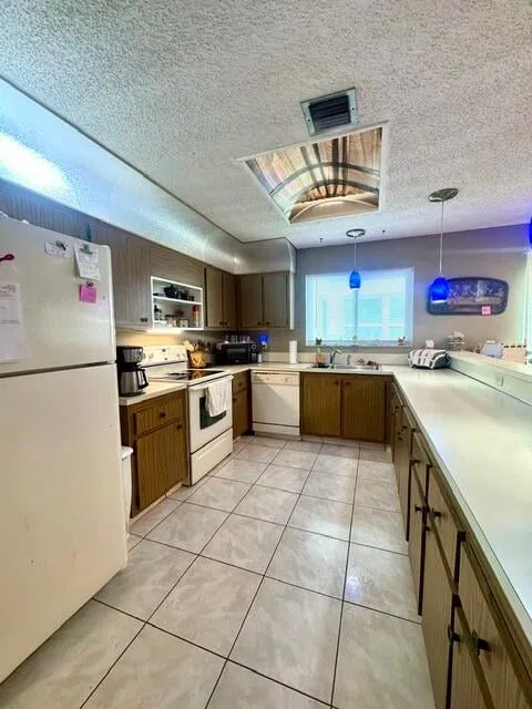 Residence photo 6