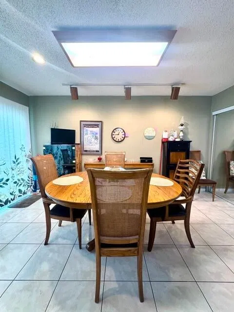 Residence photo 7