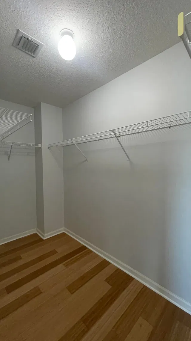 Residence photo 12