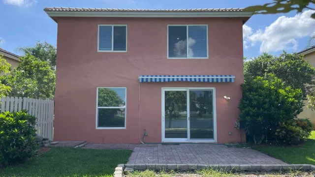 Residence photo 38