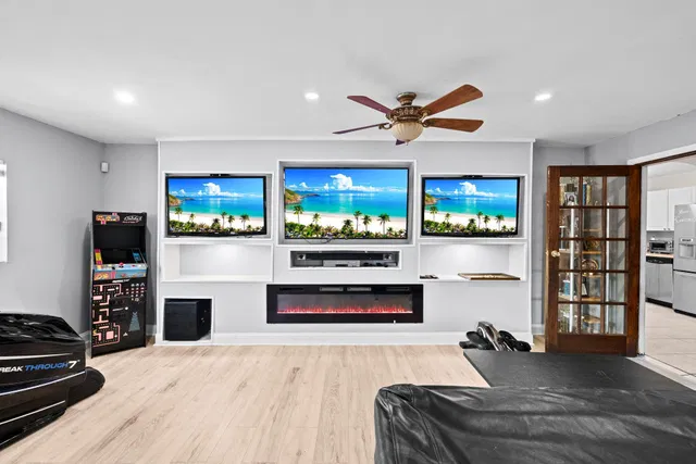 Residence photo 16