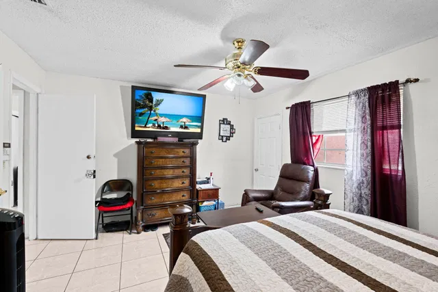 Residence photo 24