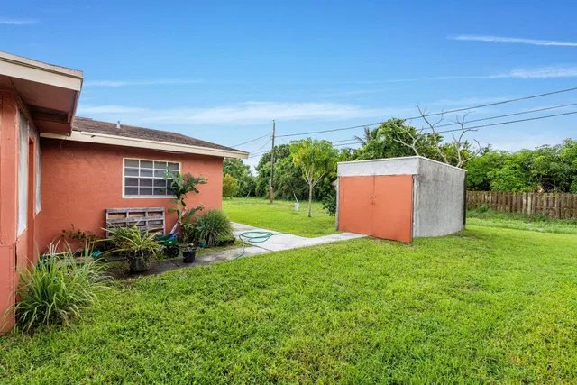 Residence photo 29