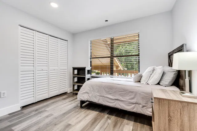  Unit 19 photo 21