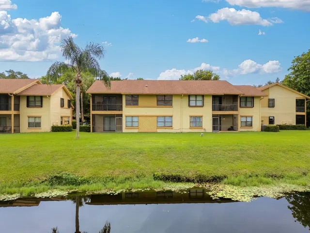  Unit 19 photo 29