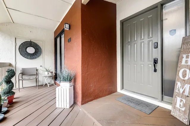  Unit 19 photo 30