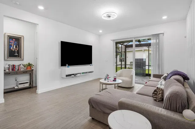 Residence photo 7
