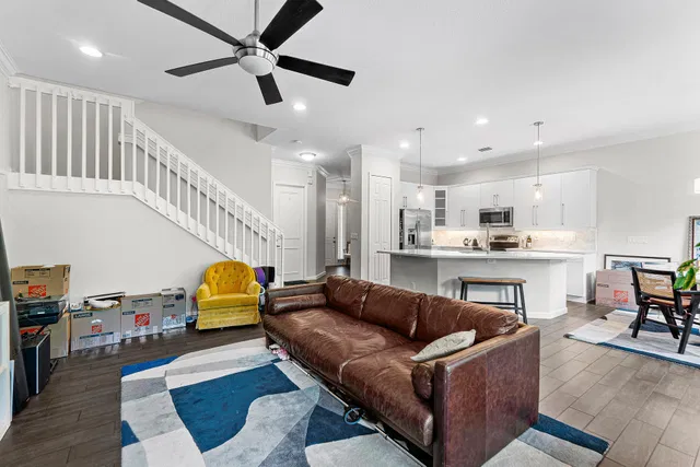 Residence photo 11
