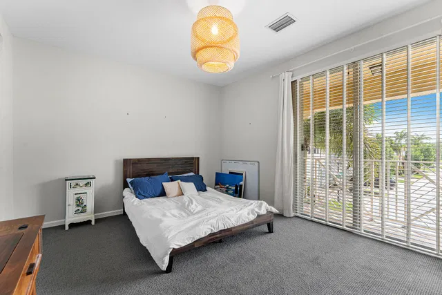  Residence photo 17