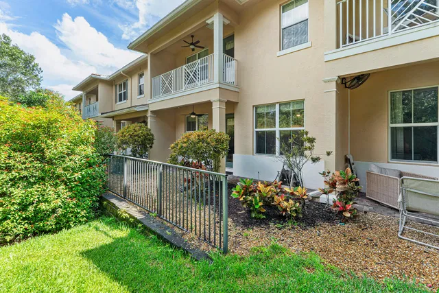  Residence photo 27