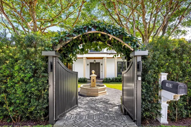 North End Palm Beach Residence photo 6