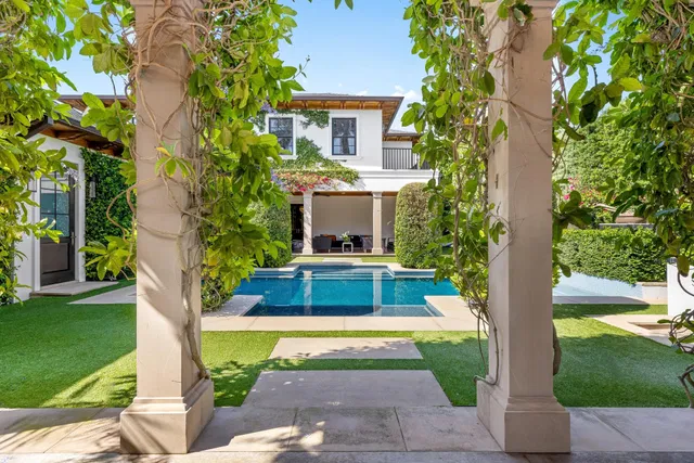 North End Palm Beach Residence photo 52