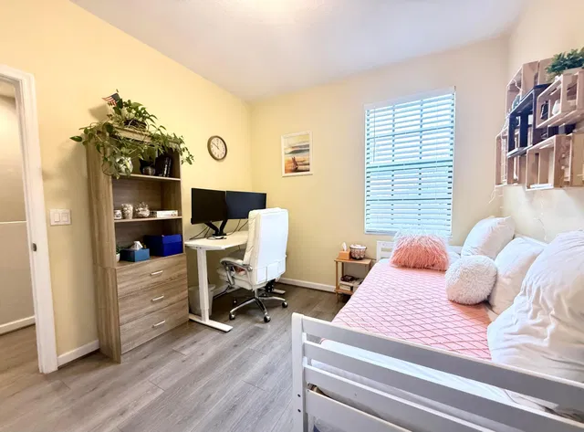  Residence photo 18