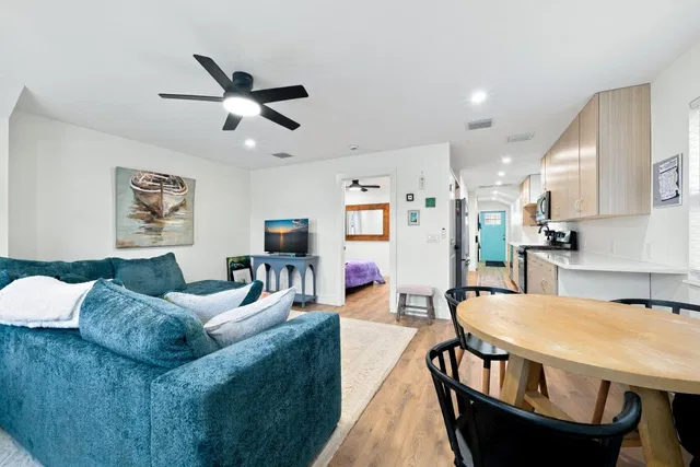  Residence photo 4