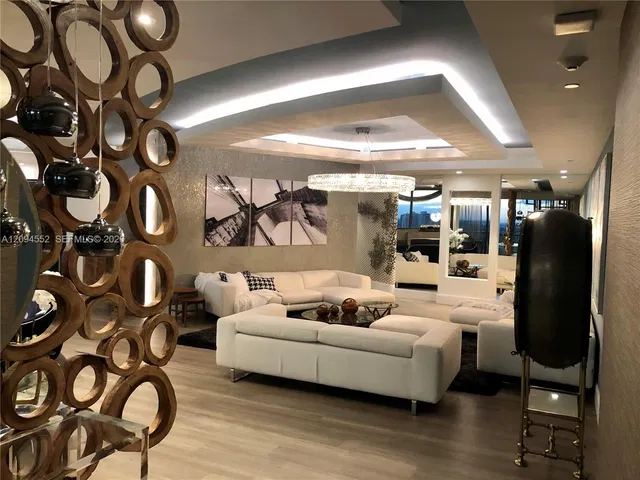 Porsche Design Tower 2903