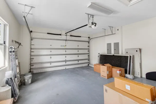 Residence photo 42