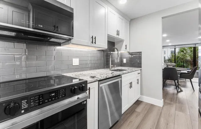 South Palm Beach Unit 304 photo 6