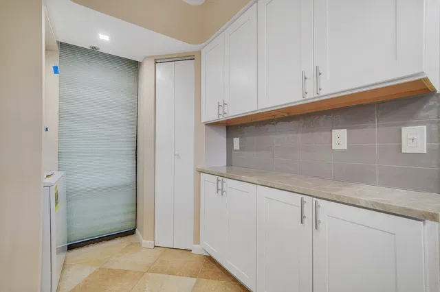 Unit D-406 photo 10
