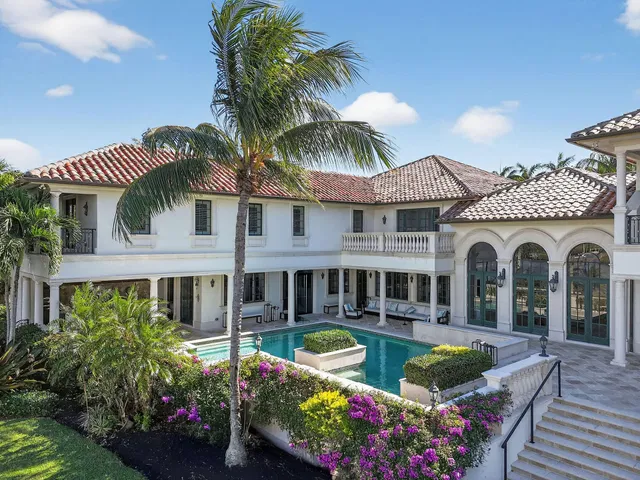 Admirals Cove Residence photo 2