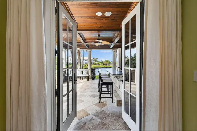 Admirals Cove Residence photo 25