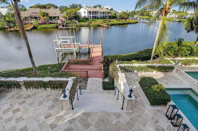 Admirals Cove Residence photo 40