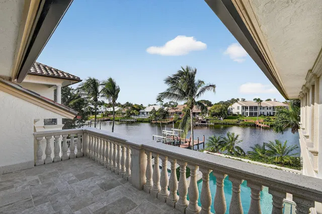 Admirals Cove Residence photo 49
