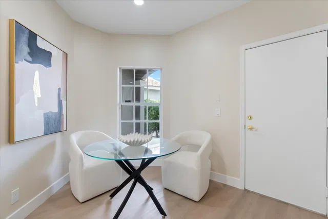 Residence photo 7
