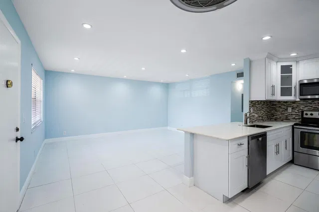 Residence photo 4