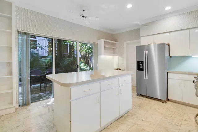 North End Palm Beach Residence photo 8