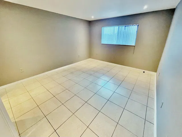  Unit 205 photo 6