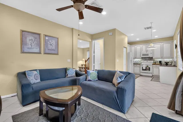 Residence photo 10