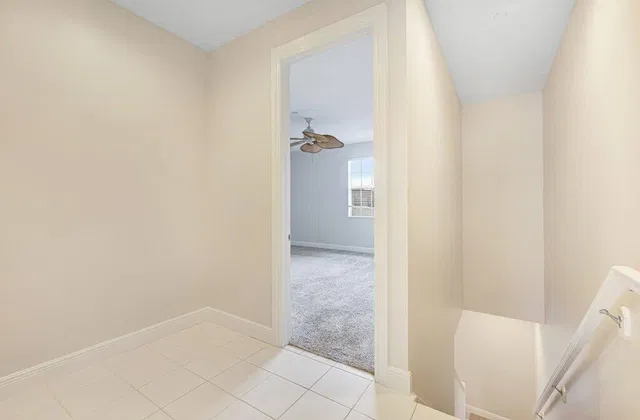 Unit 39 photo 23