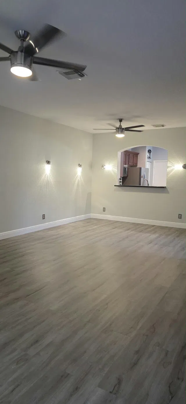 Residence photo 3