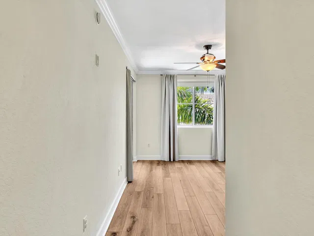 Unit 405 photo 30