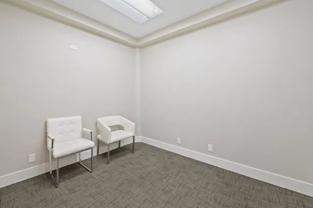 Residence photo 12