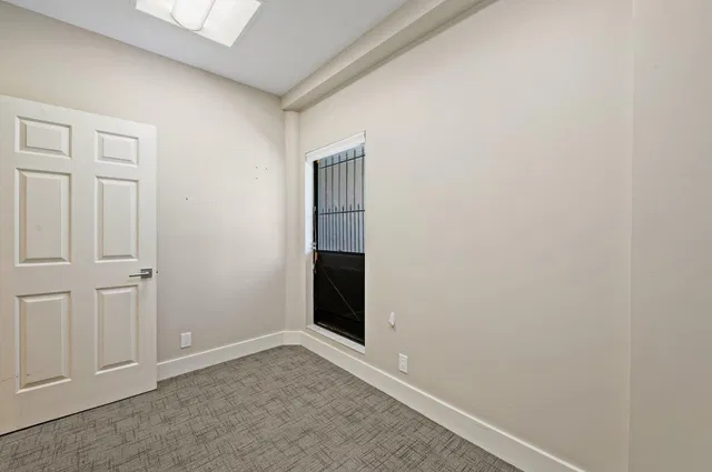 Residence photo 15