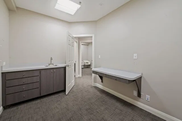 Residence photo 24