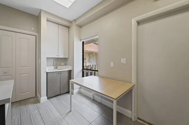 Residence photo 27