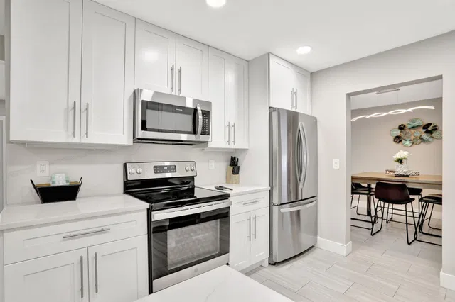  Residence photo 11