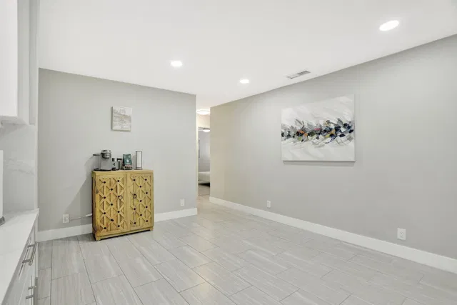  Residence photo 23