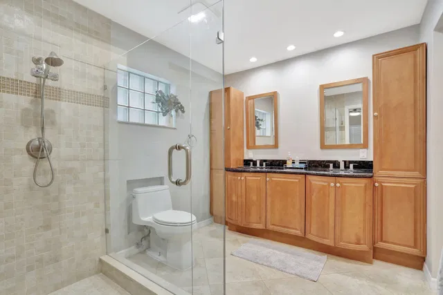  Residence photo 34