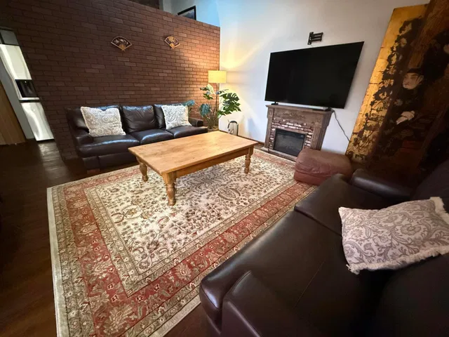 Residence photo 3